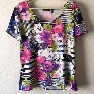 Flower print short sleeve striped top